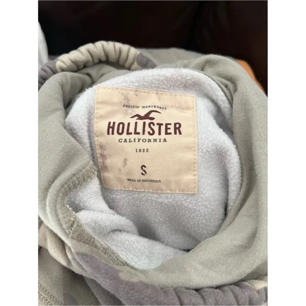 Hollister Womens Pullover Hoodie Small Gray Camo Pink Logo Sleeve Graphic Fleece - Image 15