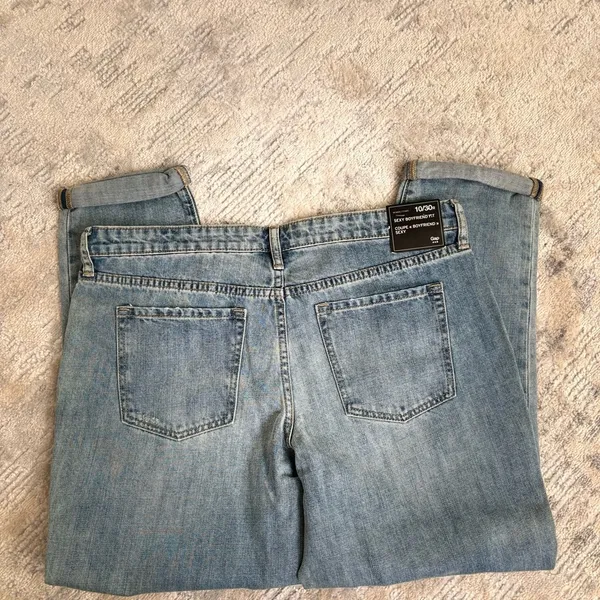 Gap NWT- Woman’s Boyfriend Fit Size 10/30R - Image 5