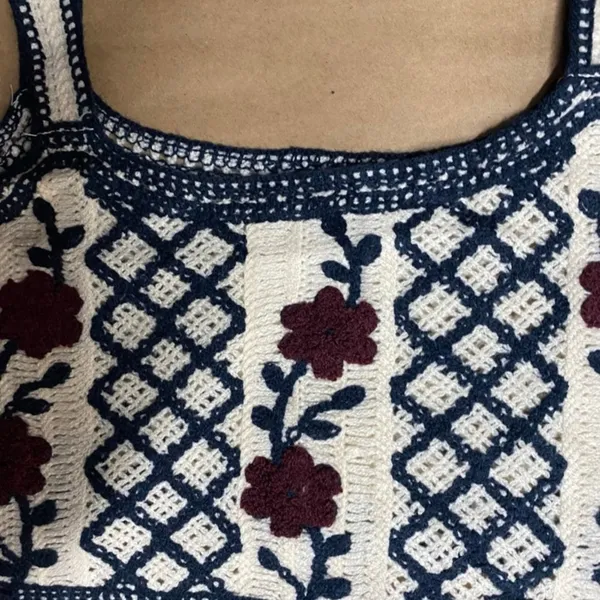 Cupshe crochet crop top. Size Large - Image 3