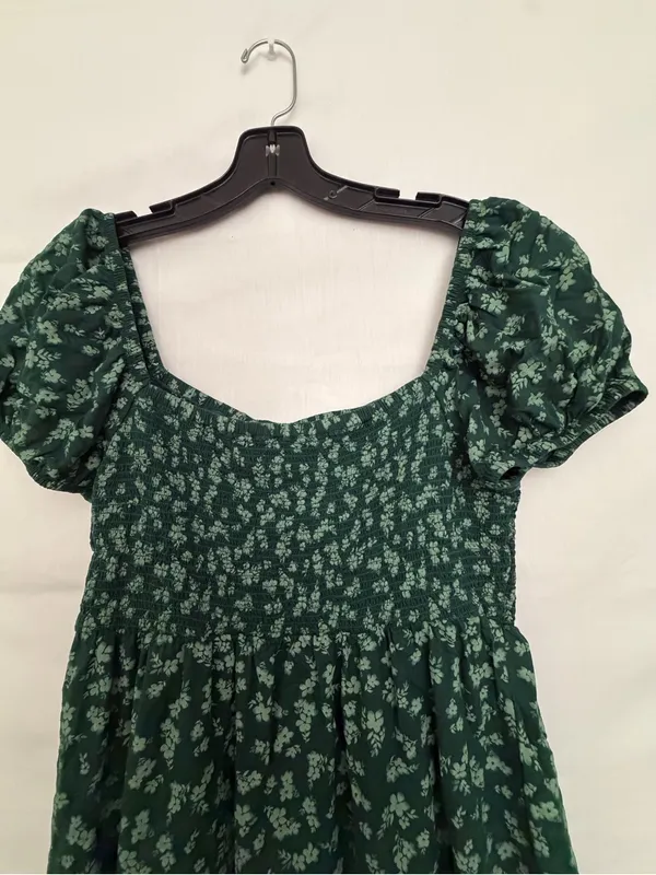 SO Dark Green Floral Smocked Puff Sleeve Dress Size L Excellent(A825) - Image 8