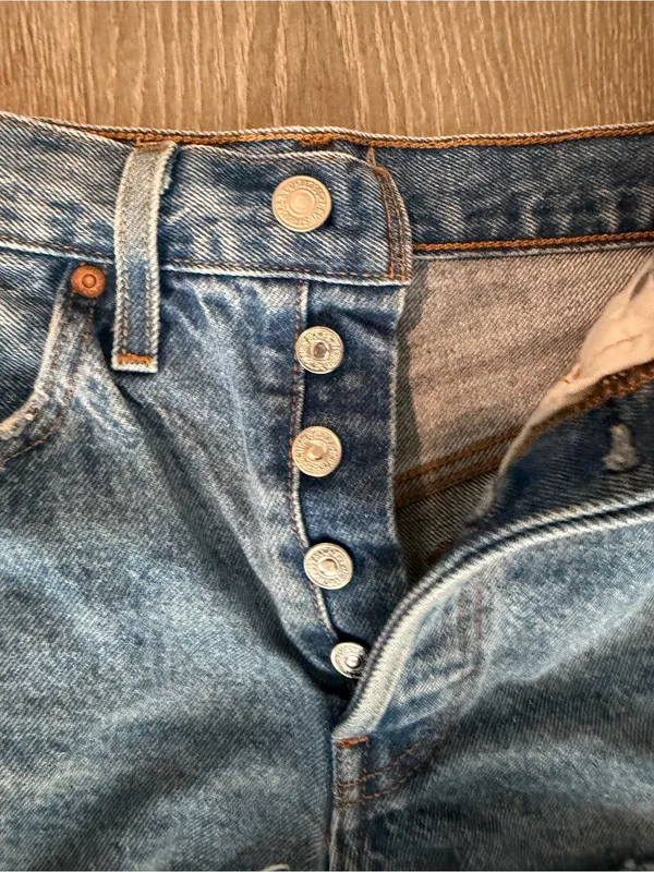 Levi's Light Blue Button-Fly Relaxed Jeans - Image 2