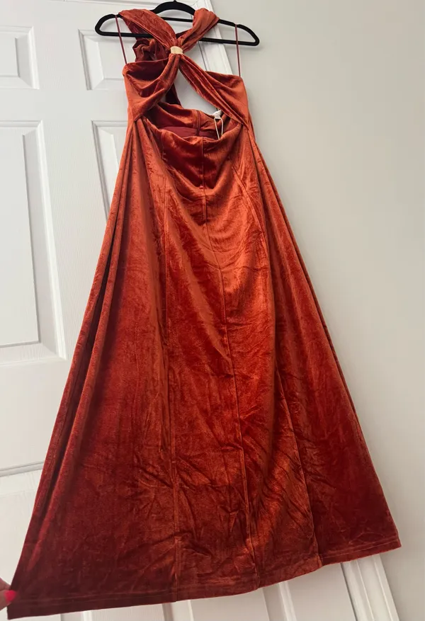 Anthropologie Flat White Velvet Halter Cutout Midi Dress, Size XL - Image 10