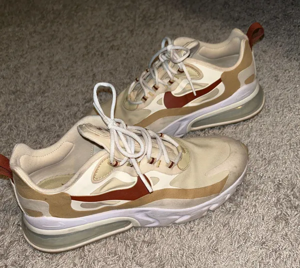 Nike Air Max 270 Shoes - Image 2