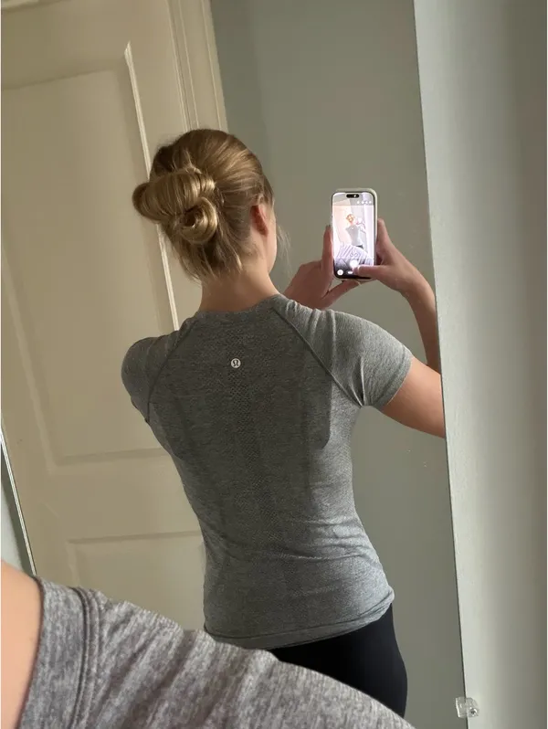 Lululemon Swiftly Tech Short Sleeve - Image 2
