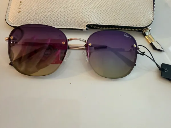 Quay Australia Sunglasses - Image 3