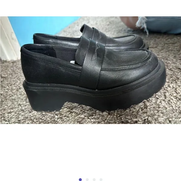 Wild Fable Black Platform Shoes - Image 4