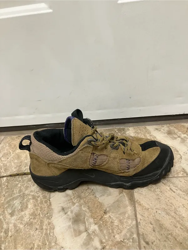 vintage 1990s Nike ACG hiking boots women’s 6.5 - Image 5