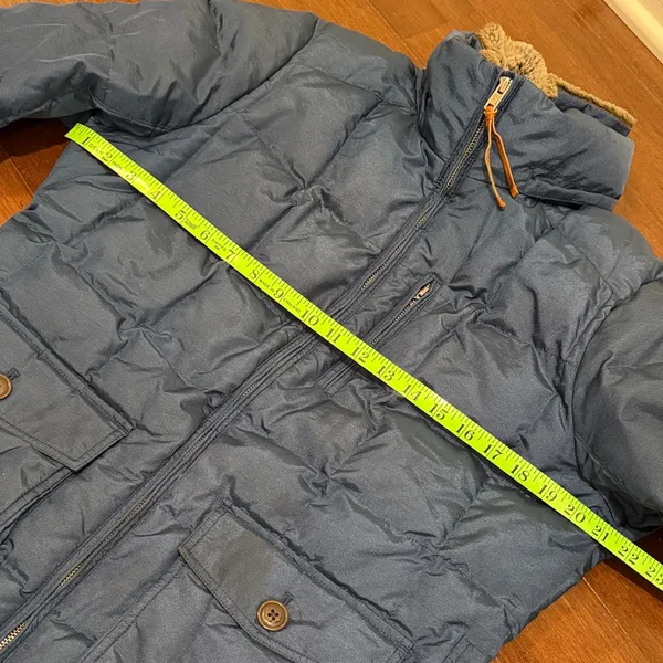 Eddie Bauer Navy Puffer Jacket with Fur - Image 6