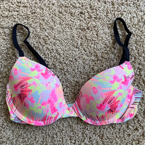 Victoria's Secret VS Pink Wear Everywhere Demi Bra Sz 32B - Image 3