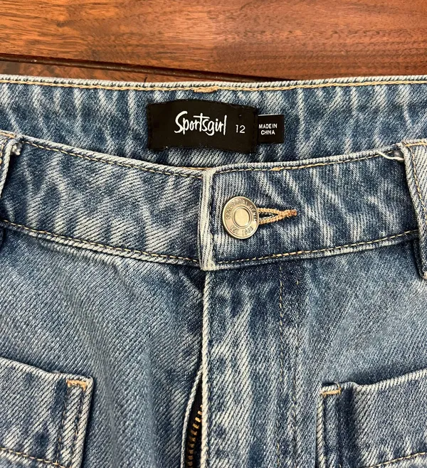 High Rise Wide Leg Crop Jeans - Image 4