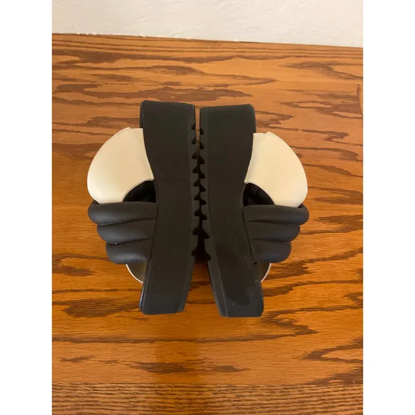 Sorel Cameron Puff Flatform Slide
Sandal size 8 - Image 5