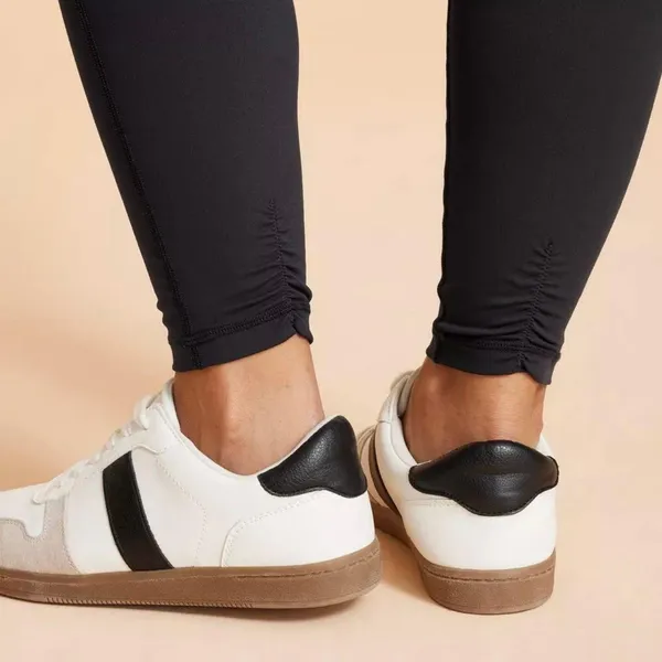 Target Viral exclusive Blogilates Crisscross High-Rise Black Leggings - Image 3