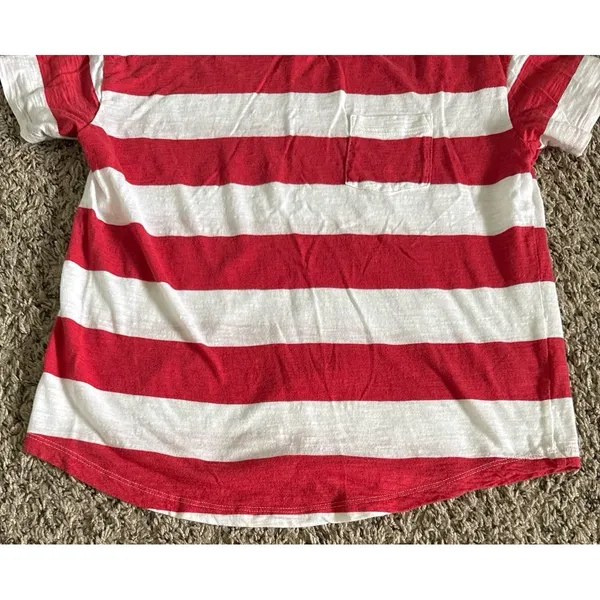 Old Navy Women's Red White Stripped Short Sleeve Front Pockets Tee‎ Size XS - Image 3