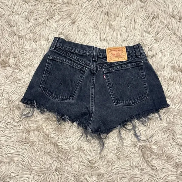 Levis vintage cutoff 560 shorts size 12 - Image 7