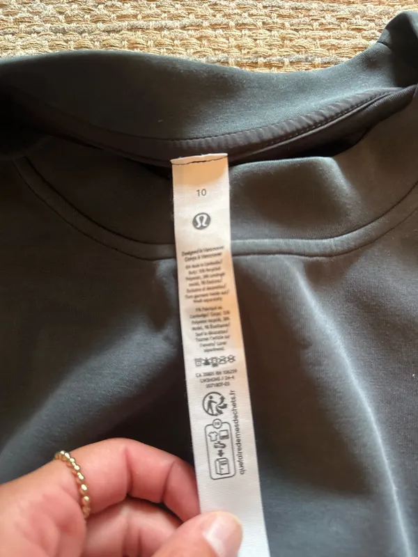 Lululemon Softstreme Cropped Crew - Image 2