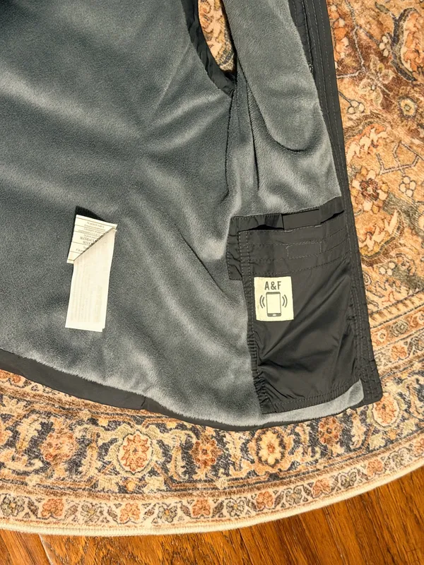 Abercrombie Vest Puffer - Image 3