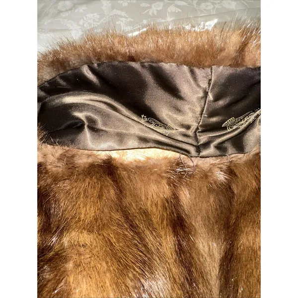 Vintage Brown Ladies Sable vs Sable Fur  Shawl Cape Stole - Image 10