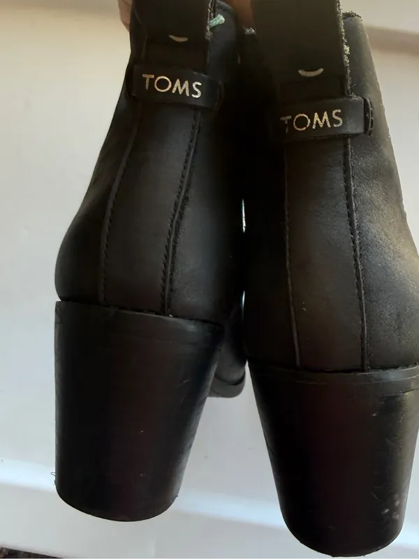 Toms Black Chelsea Ankle Boots with Block Heel Womens 8M - Image 12