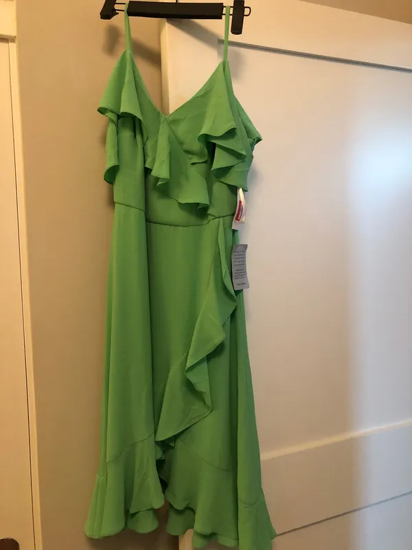 NWT London Times Green Ruffle Faux Wrap Midi Dress. Size 4 - Image 2