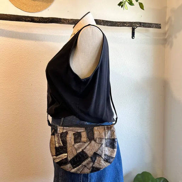 Vintage 90s Snake Skin Leather Small Zip Closure Small Crossbody Bag - Image 3