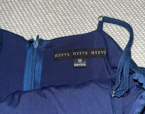 HYFVE Navy Blue Lightweight Denim Bow Front Romper Sz M - Image 3