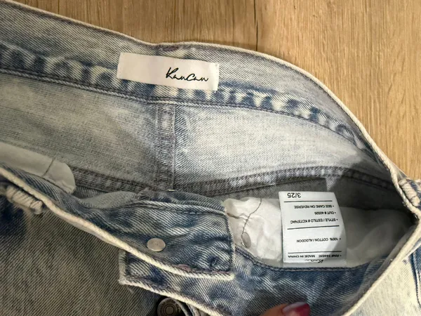 Kancan Jeans Size 25 - Image 3