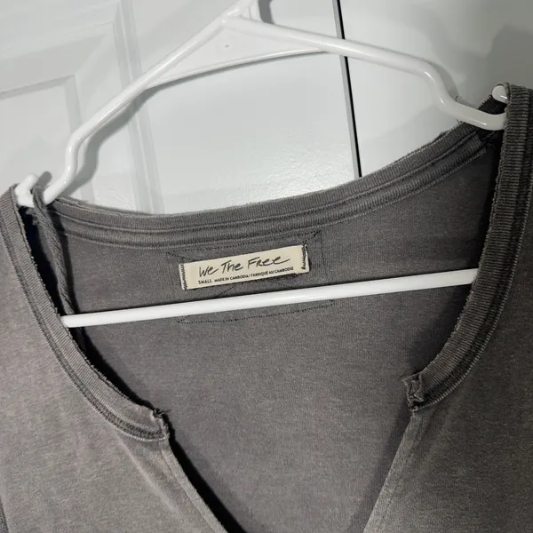 Free People Always Yours Tee Gray Notched V Neck Mineral Wash Gray‎ Womens Small - Image 3