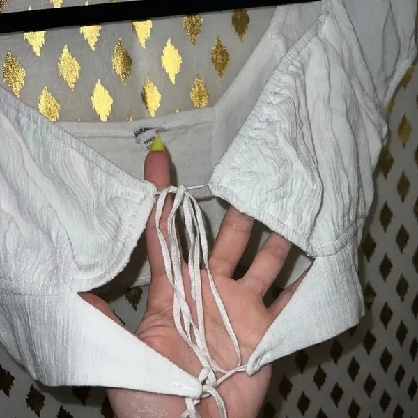 Garage cut out crop top white linen ruched size S - Image 2