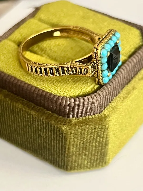 Boho Gold Ring Black Onyx Stone Turquoise Beaded Accent Size 9.5 - Image 3