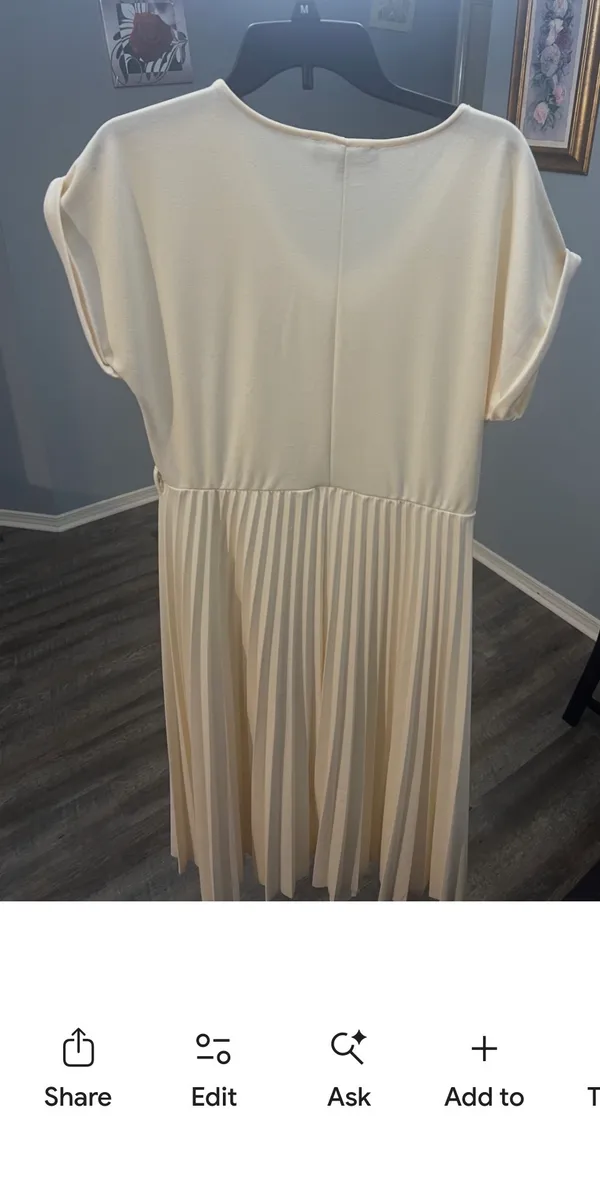 Title: Elizabeth & Nicole Women’s XL Ivory Pleated Midi Dress Short Sleeve - Image 2