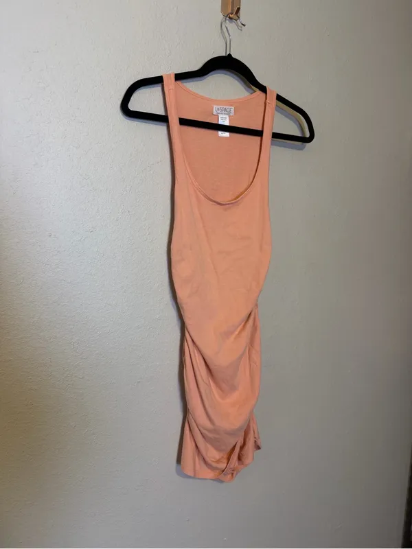L Space Wildwood scoop neck, Rouched mini dress,‎ peach. Size XS - Image 4