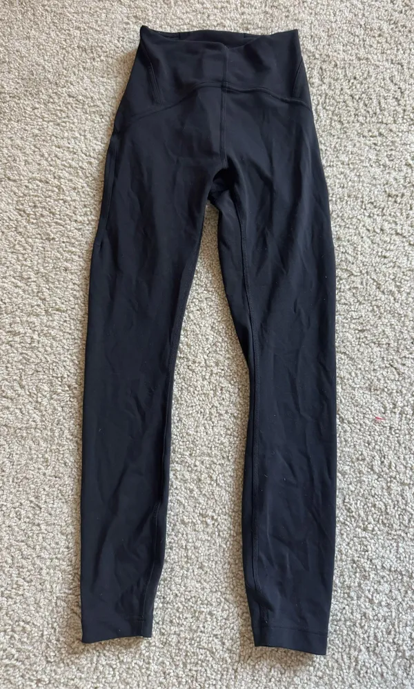 Instill Lululemon High-Rise 25" Leggings - Image 3