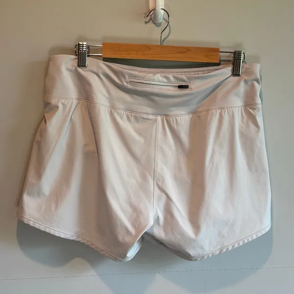 Free Fly Bamboo-Lined Breeze Short in Light Gray- size Large - Image 2
