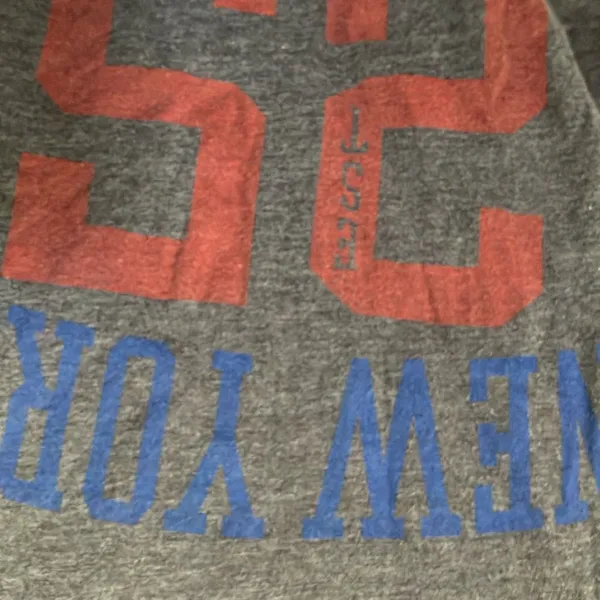 National Football League FINAL MARKDOWN New York giants t shirt small - Image 3