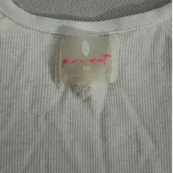 FP Movement white ribbed activewear top size XS - Image 4