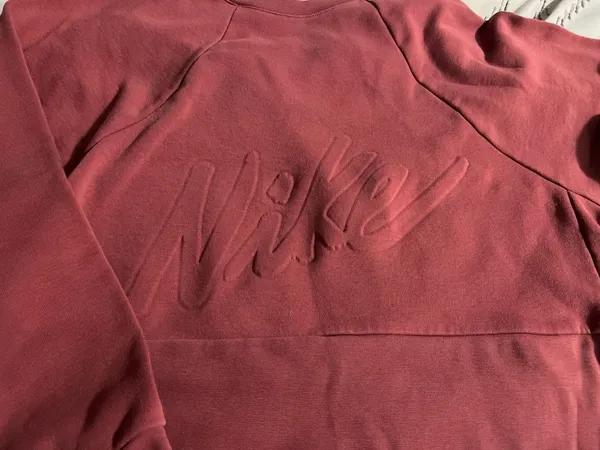 Nike Dri-FIT Get Fit Women's Embossed Graphic Training Sweatshirt - Image 3