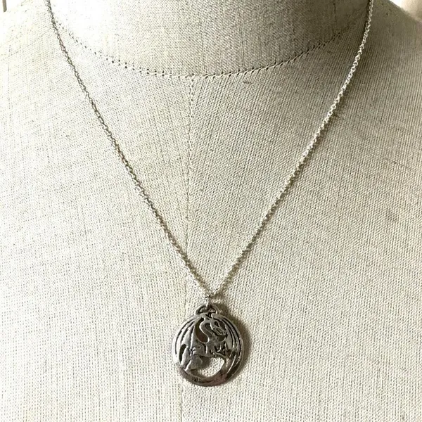 Dragon Pendant necklace Silver - Image 2