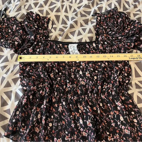 Sadie & Sage Textured Chiffon Floral Print Puff Sleeve Top Peasant Size‎ M - Image 11