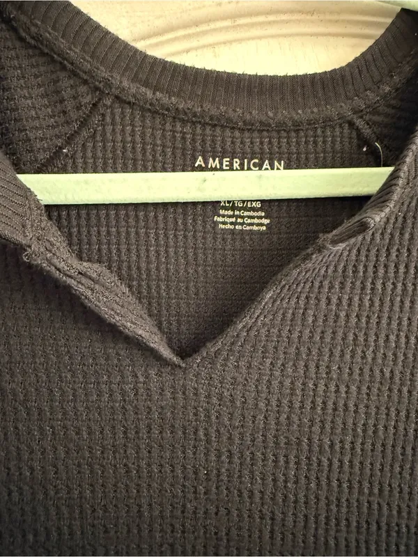 American Eagle Outfitters AE Black Long-Sleeve Waffle Plush Tee Shirt - size XL - Image 5