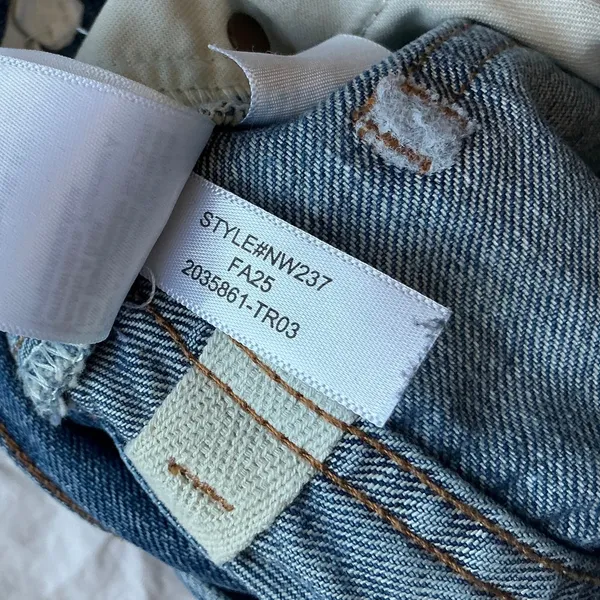 NWOT Madewell Pieced Barrel Leg Jeans W28 Medium Wash - Image 6