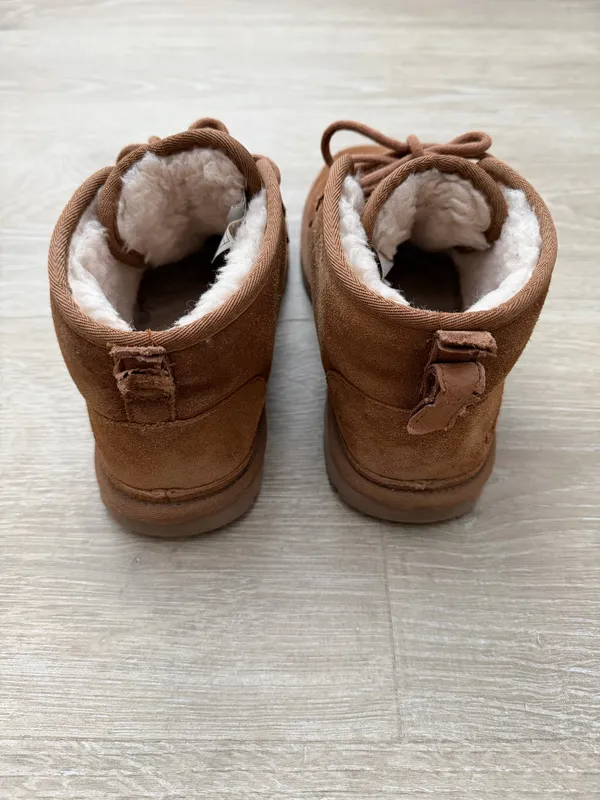 UGG Neumel Boots - Image 4