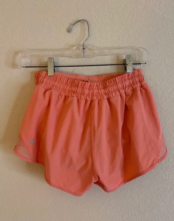 Lululemon Hotty Hot 2.5" - Image 2