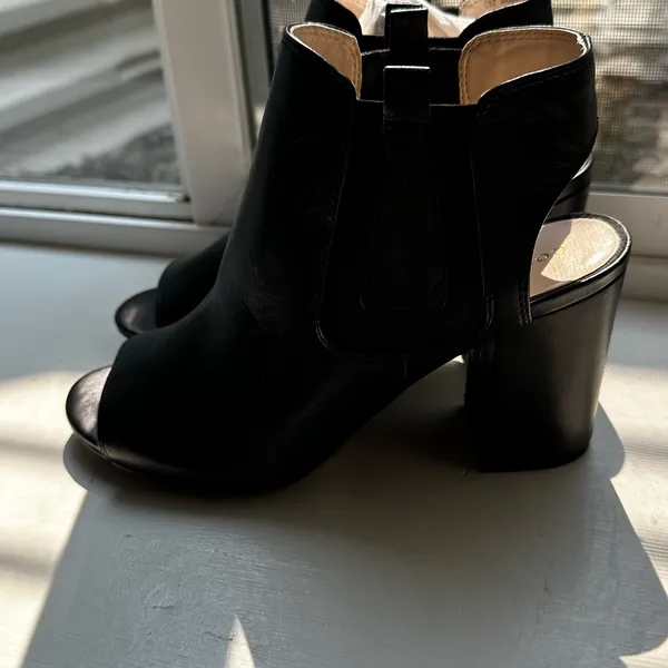 NWOT, Cole Haan heeled mule - Image 13