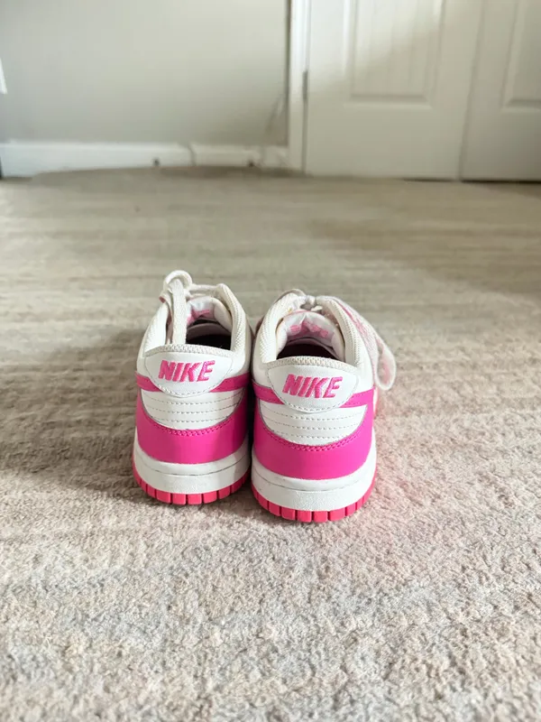 Nike Dunk Low Sneakers - Image 4