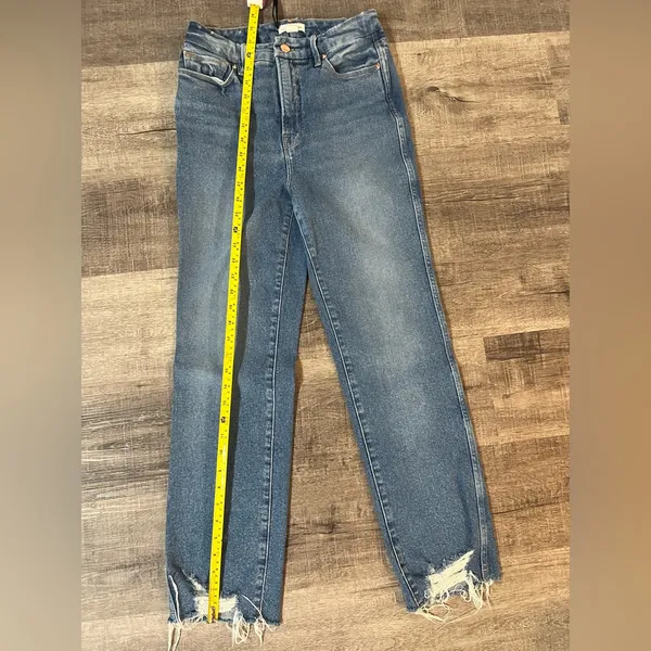 GOOD AMERICAN Good Curve Straight Leg Jeans in Blue 313 - Image 9