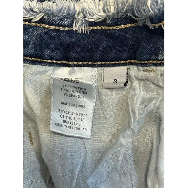 Vervet Raw Waist‎ and Hem Fray Distressed Cutoff Micro Jean Shorts S(3) 28" X 3" - Image 4