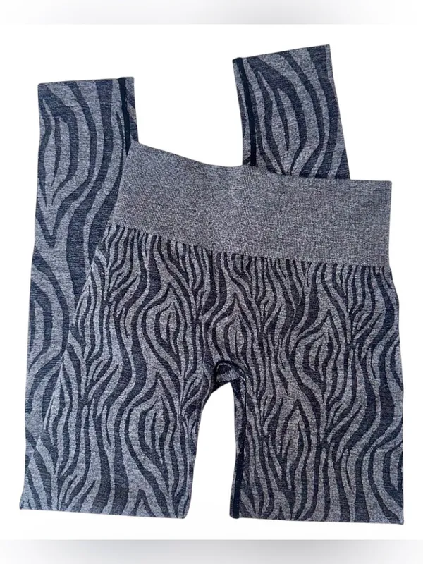 NVGTN Speckled Zebra Seamless Leggings - Image 4