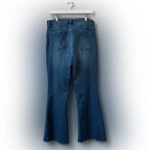 Blank NYC Blue Flare Wide Leg Jeans with Subtle Whiskering‎ - Image 2