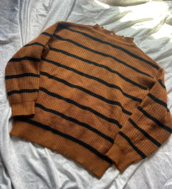 Brown Sweatshirt Size XS - Image 4