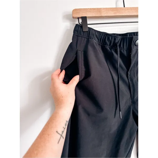 Under Armour Loose Fit All Season Gear Black Track Pants Size S - Image 3